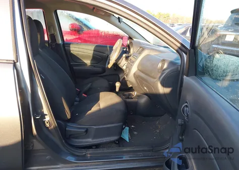 2016 Nissan Versa 1.6 S из США, поврежденный, VIN 3N1CN7AP4GL879912